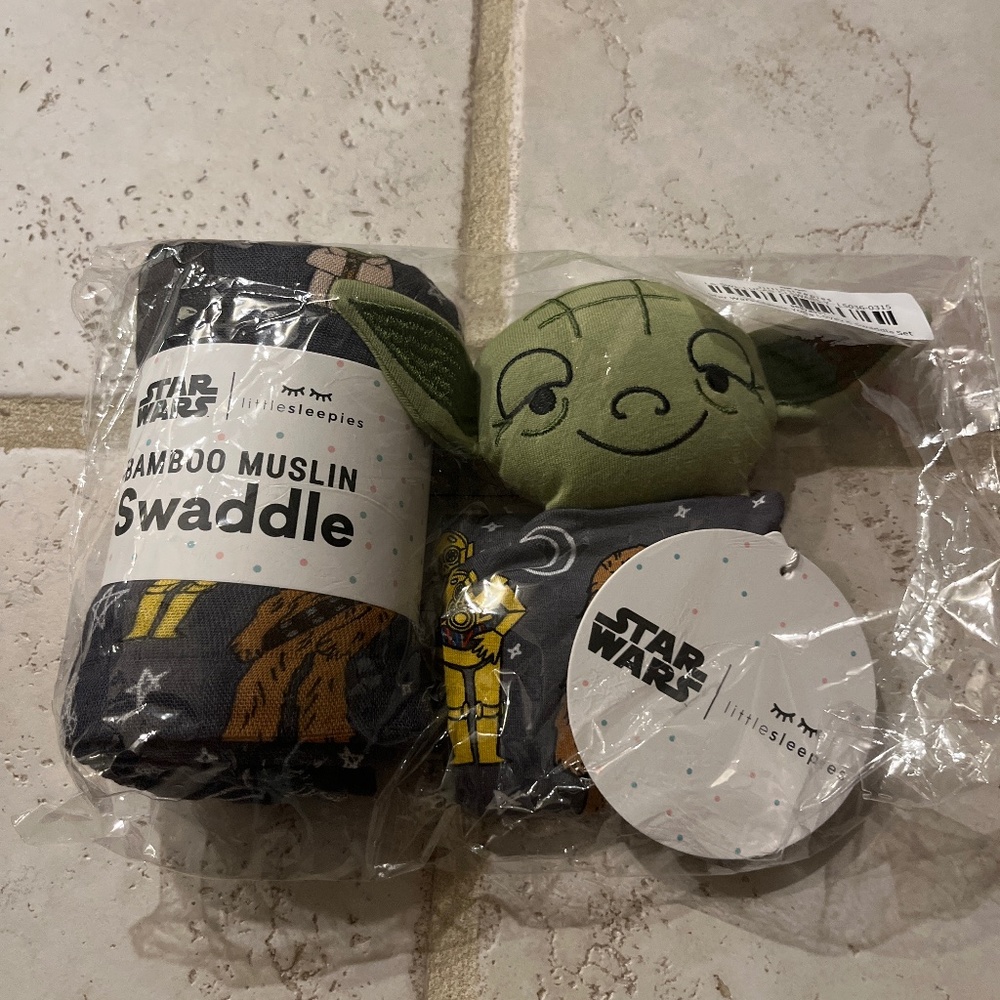 Little Sleepies Star Wars Bamboo Swaddle and Yoda Lovey